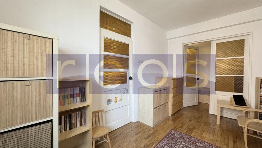 Casă individuală cu 5 camere cu Canalizare în Domenii