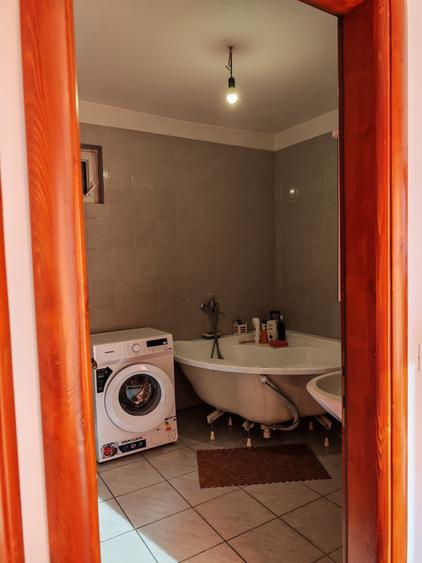 Casă cu 2 camere în Central