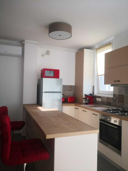 De inchiriat apartament cu 2 camere Vivalia Grand, zona Tipografilor EXCELENTA LOCATIE MEDICINA - 2