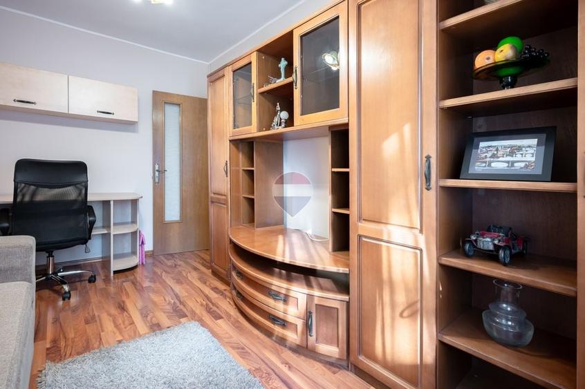 De închiriat apartament cu 3 camere și 2 parcări în Astra - 7