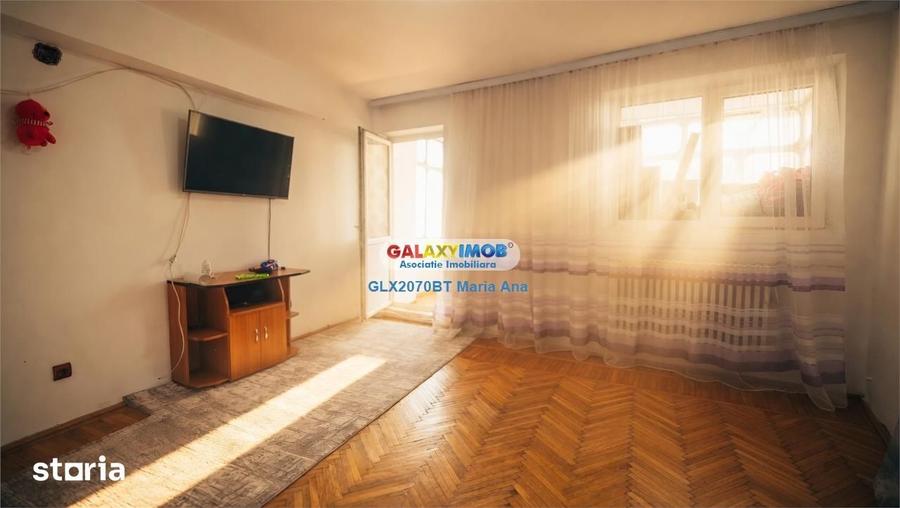 Apartament cu 3 camere decomandat în Central