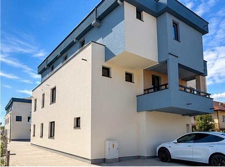 Apartament cu 2 camere decomandat în Independenței