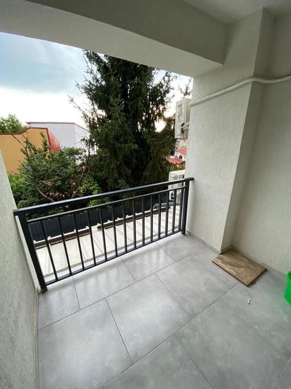 Apartament cu 2 camere decomandat în Vitan