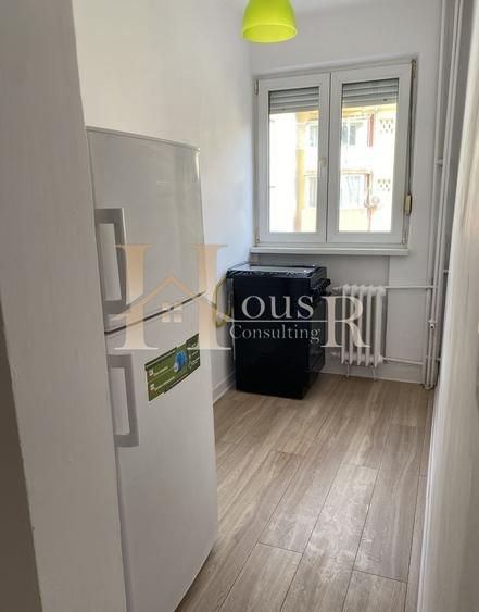 Apartament cu 3 camere semidecomandat, mobilat în Girocului