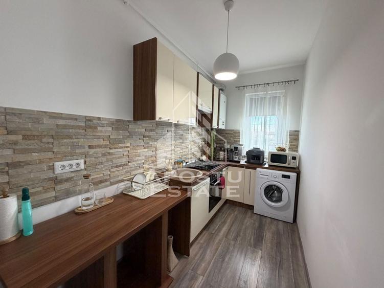 Apartament cu 2 camere semidecomandat, mobilat în Dumbrăvița