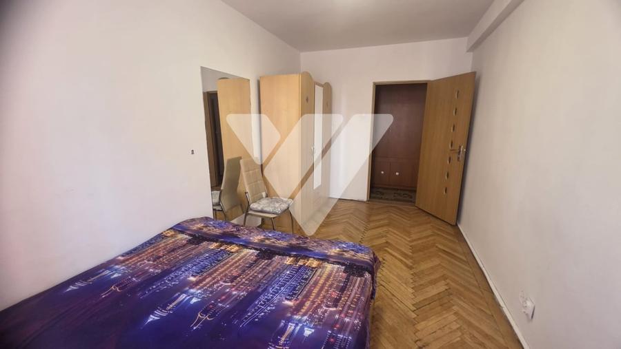 Apartament cu 3 camere decomandat, mobilat în Mihai Viteazul