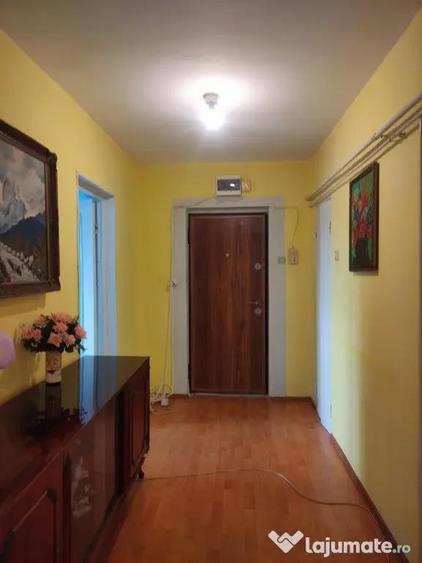 Apartament cu 4 camere decomandat în Gării