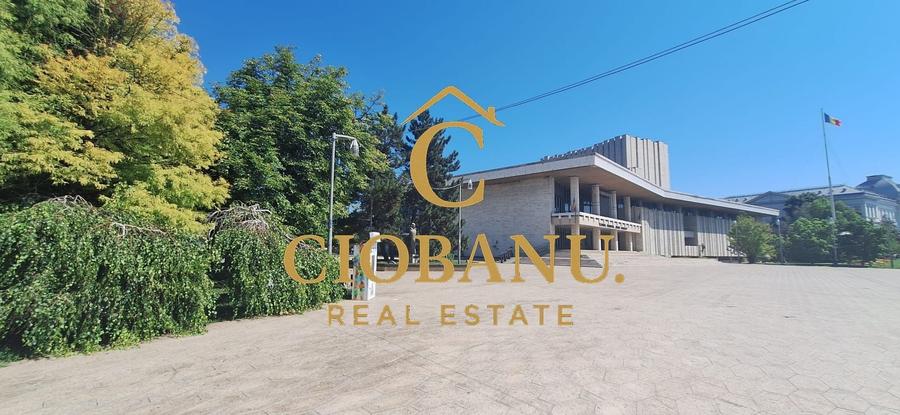 Apartament cu 2 camere semidecomandat, mobilat în Ultracentral