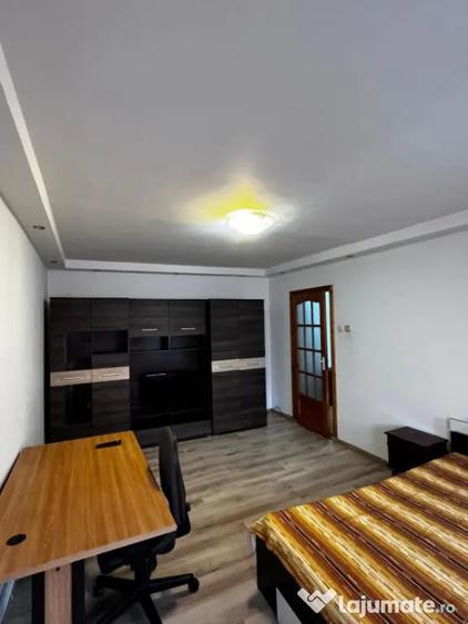 Apartament cu 3 camere decomandat în Lăpuș Argeș