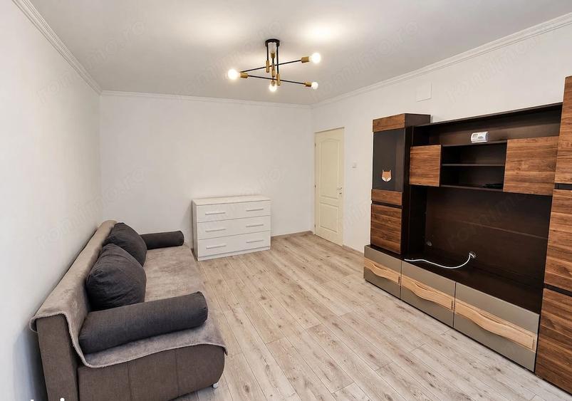 Apartament cu 2 camere nedecomandat în Girocului