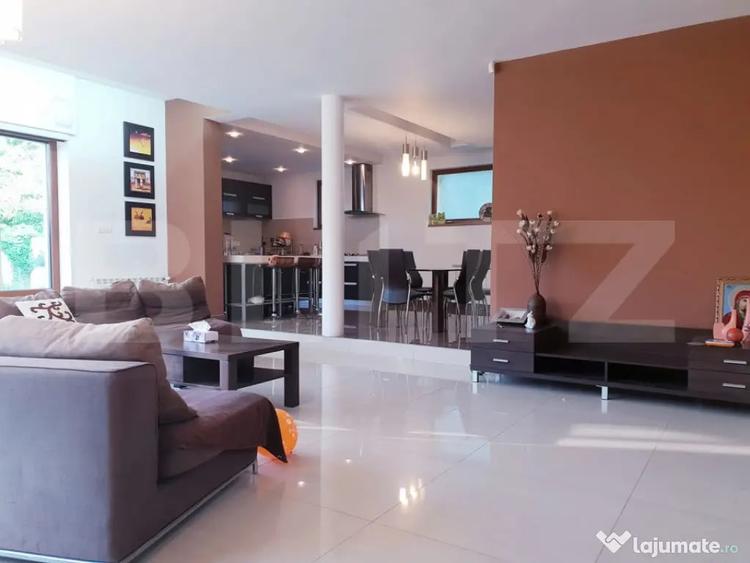 Casă cu 7 camere cu Teren 1500 Mp în Bâldana