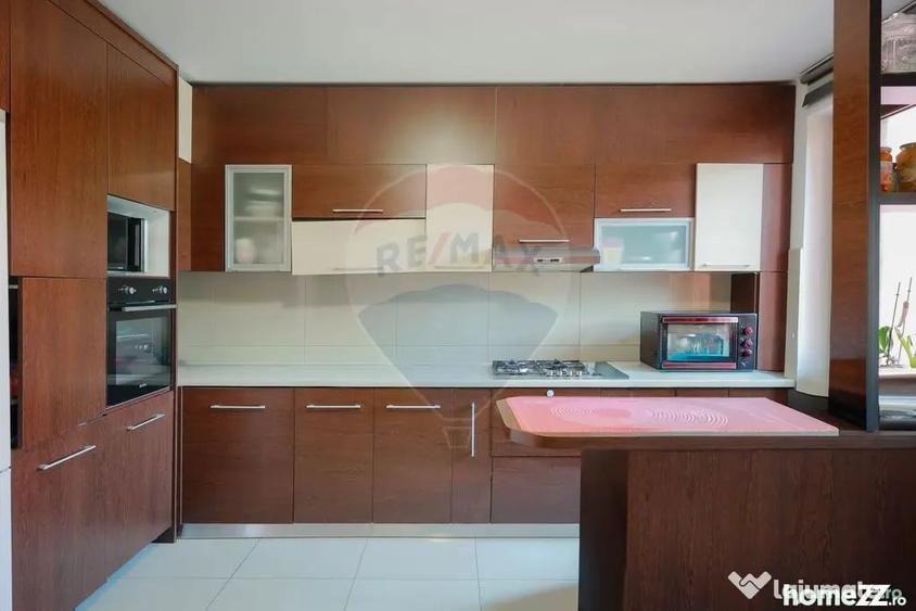 Casă cu 3 camere cu Teren 241 Mp în Iosia