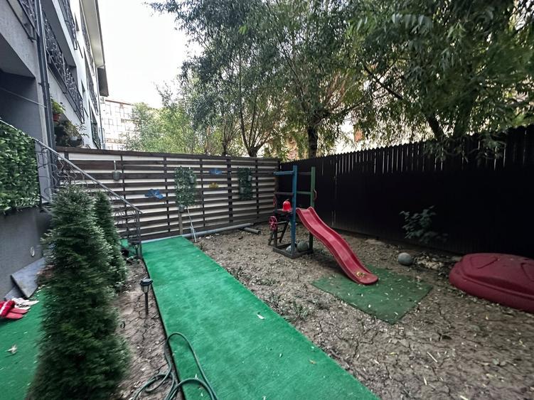 Apartament cu 2 camere decomandat, mobilat în Dobroești