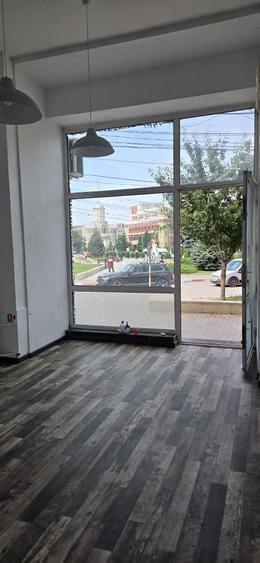 Spațiu comercial, de 19 mp, în Central