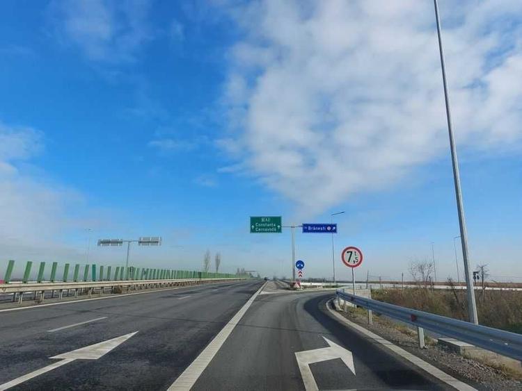Spațiu comercial, în Vadu Anei