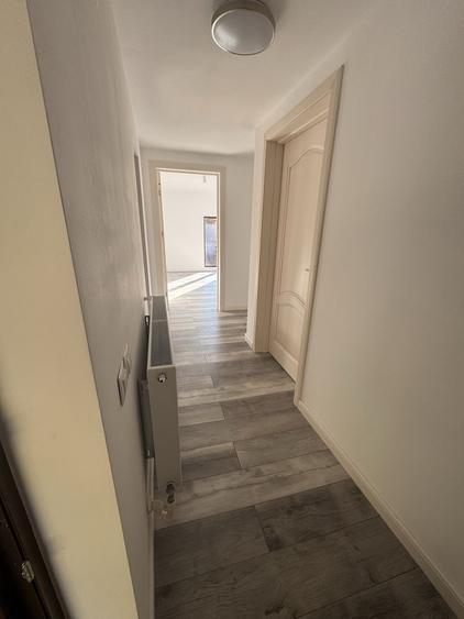 Casă cu 4 camere în Moroeni