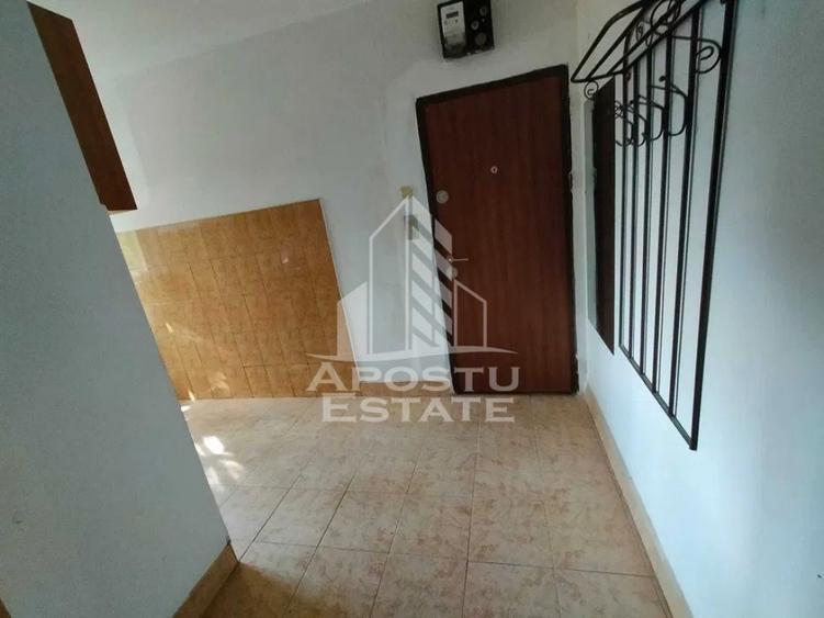 Apartament cu 2 camere, semidecomandat, etajul 2, zona Sa... - 6