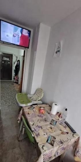 Apartament cu 2 camere semidecomandat în Pantelimon