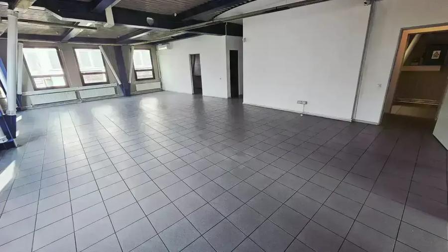 Birou, de 370 mp, în Bucureștii Noi