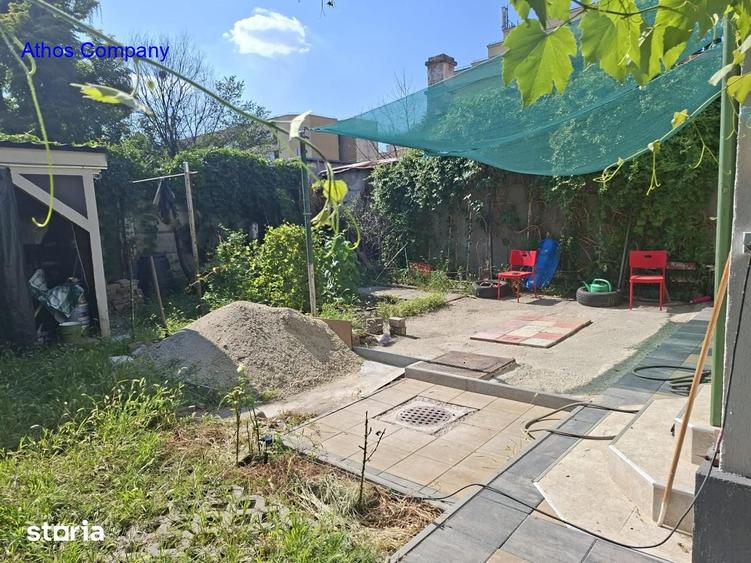 Casă cu 3 camere cu Teren 150 Mp în Regie