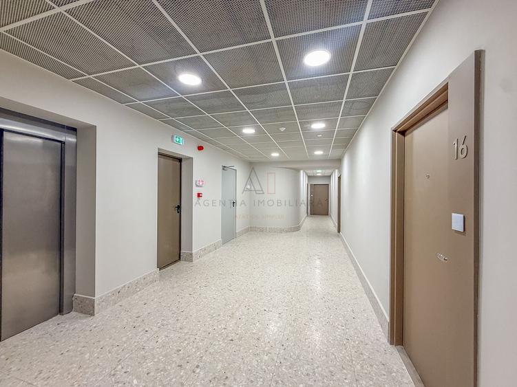 Apartament cu 3 camere semidecomandat în Sisești