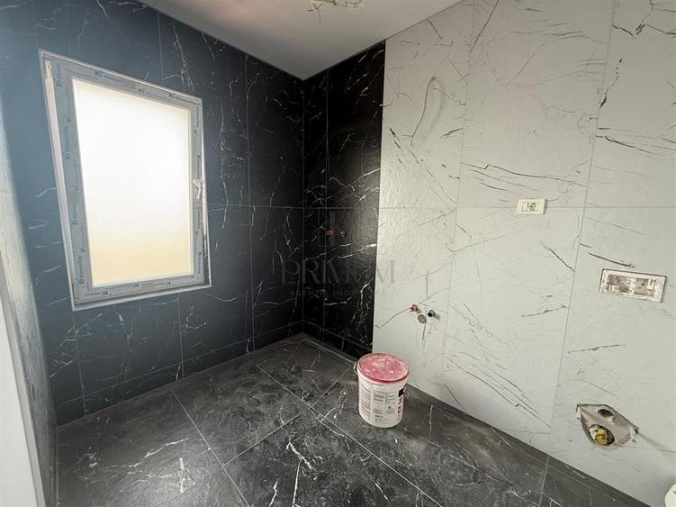 Duplex cu 4 camere cu Canalizare în Moșnița Nouă
