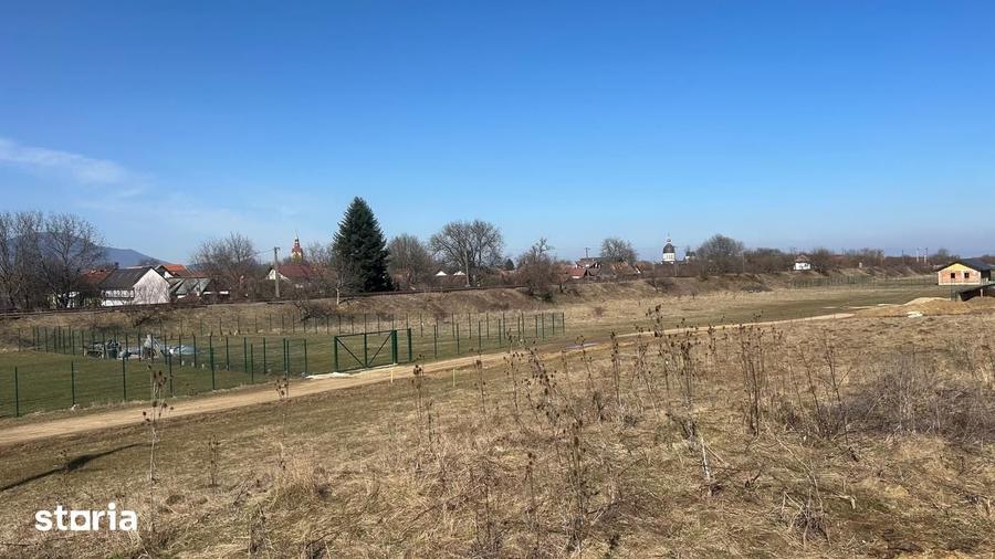 Teren de 1150 mp, în Central