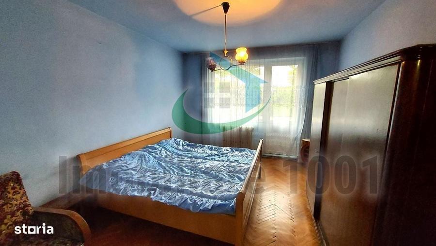 Apartament cu 2 camere semidecomandat în Independenței