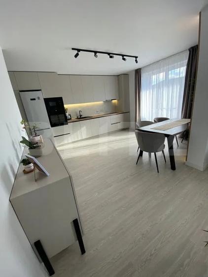 Apartament cu 2 camere semidecomandat, mobilat în Iris