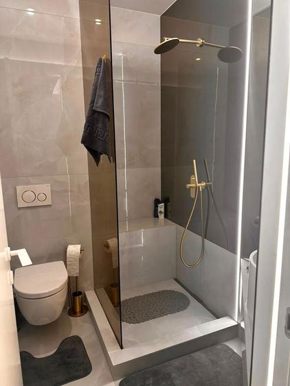 Apartament cu 3 camere decomandat în Pipera