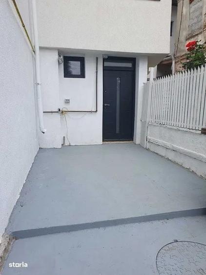 Casă cu 4 camere decomandat în Gara de Nord