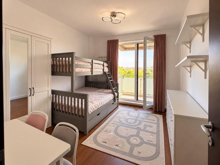 Apartament cu 3 camere decomandat în Nord