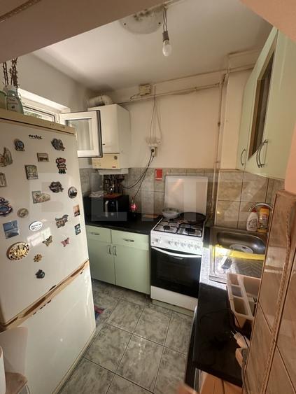 Apartament cu 2 camere semidecomandat, mobilat în Cloșca