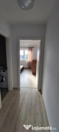 Apartament cu 2 camere decomandat în Exterior Vest