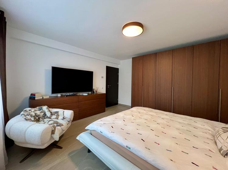 Duplex cu 4 camere cu Canalizare în Dezmir