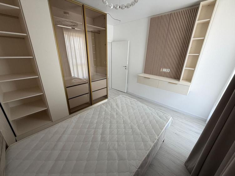 Casă individuală cu 4 camere cu Canalizare în Central