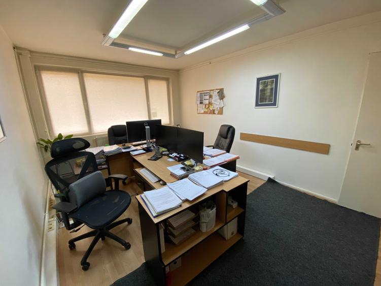 Apartament cu 3 camere decomandat în Ultracentral