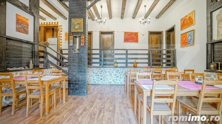 Casă cu 14 camere cu Teren 1360 Mp în Noua