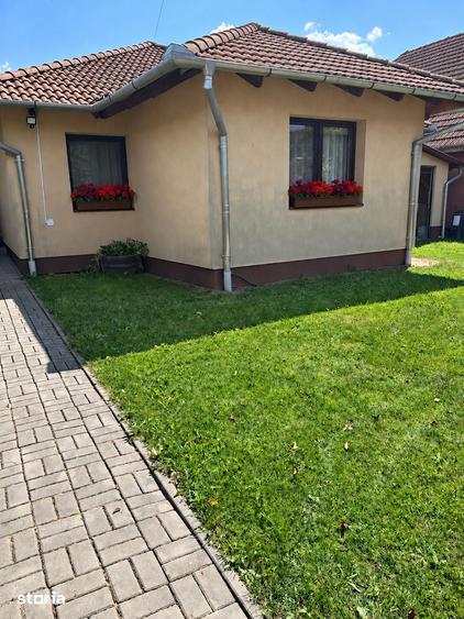 Casă cu 4 camere cu Teren 465 Mp în Fântânele