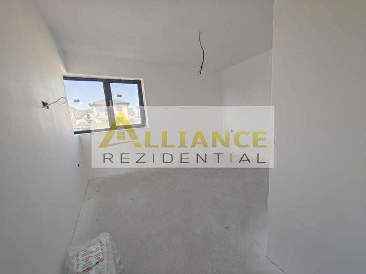 Casă individuală cu 4 camere decomandat cu Canalizare în Berceni