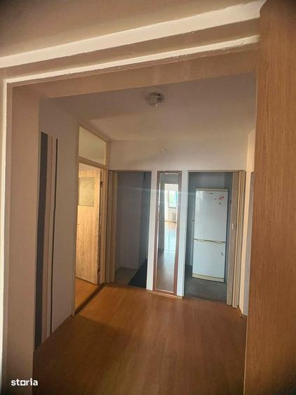 Apartament cu 2 camere decomandat în Triaj