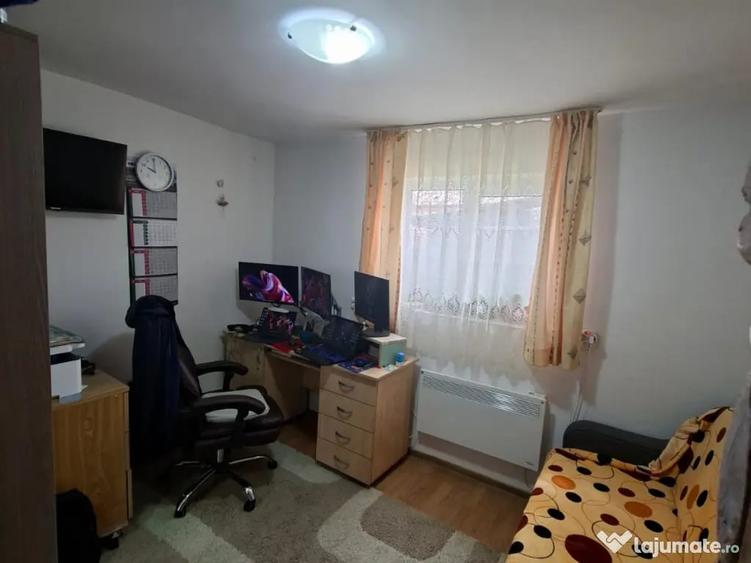 Casă cu 2 camere cu Teren 2000 Mp în Trivale