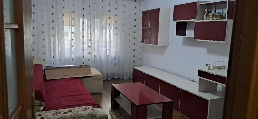 Apartament cu 2 camere decomandat în CET