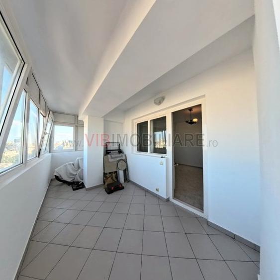 Apartament cu 4 camere decomandat în Amzei