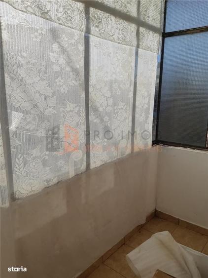 Apartament cu 3 camere decomandat în Dorobanți 1