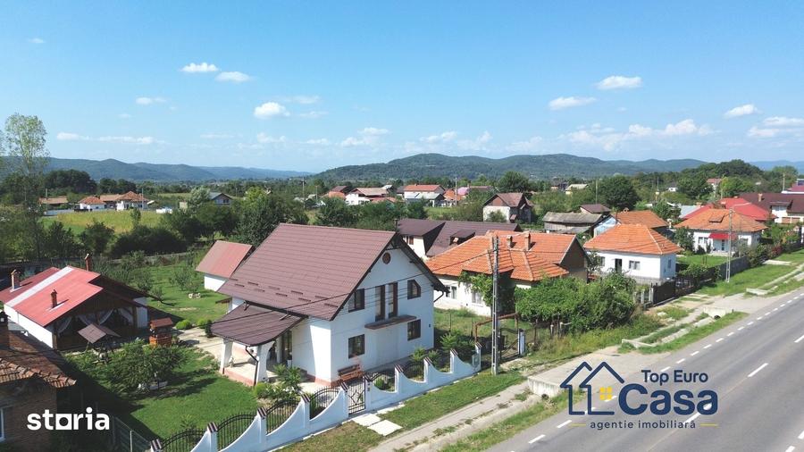 Casă cu 4 camere cu Teren 1257 Mp în Stâlpeni