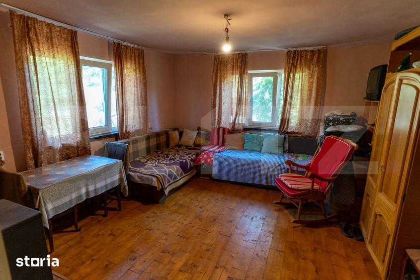 Casă cu 3 camere cu Teren 4000 Mp în Brănișca