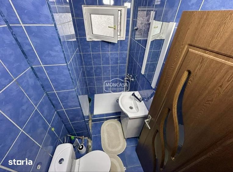 Apartament cu 3 camere semidecomandat în Central