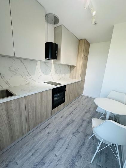 OFERTA Apartament cu o camera de inchiriat la Poitiers Towers (Frumoasa) - 1