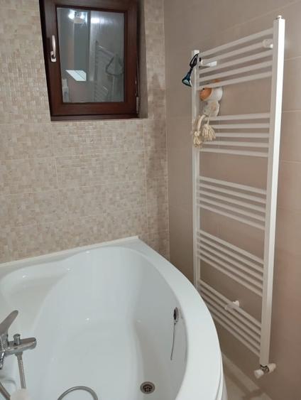 Apartament cu 3 camere decomandat, mobilat în Nord